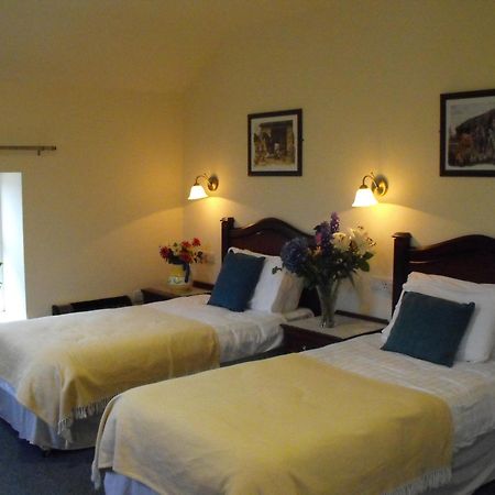 The Anvil Bar B&B คาสเซิลเมน ภายนอก รูปภาพ