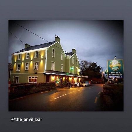 The Anvil Bar B&B คาสเซิลเมน ภายนอก รูปภาพ