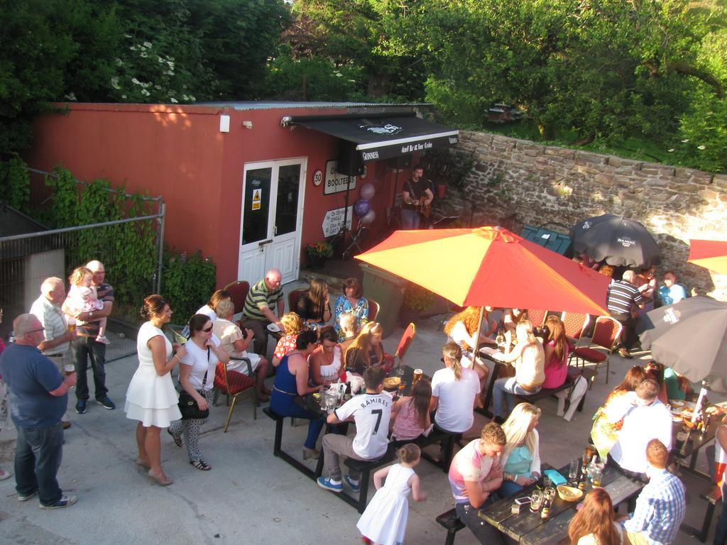 The Anvil Bar B&B คาสเซิลเมน ภายนอก รูปภาพ